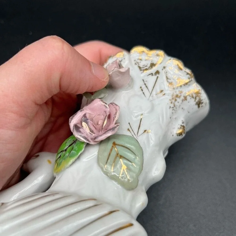 Vintage‎ Peacock Vase Set of 2 Porcelain With Applied Flowers Roses Gold Accent - Picture 15 of 16